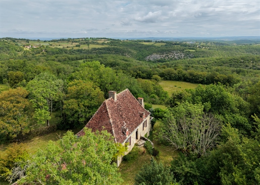 6 pièces 170 m² · à Gourdon · 170 m² · 254 400 €