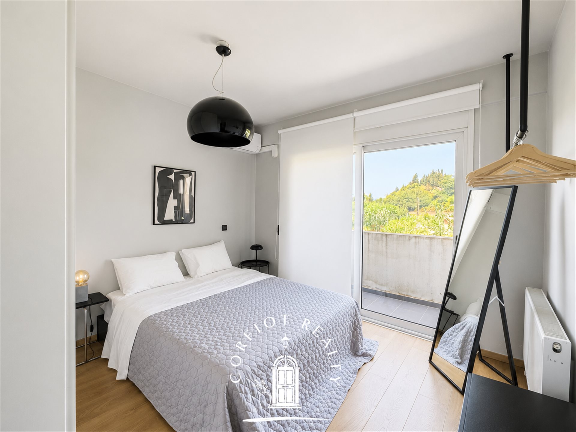 Maisonette à vendre à Alepou, Corfou, avec deux appartements indépendants