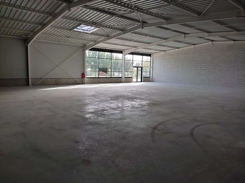 Maison à louer, 900m², Monéteau