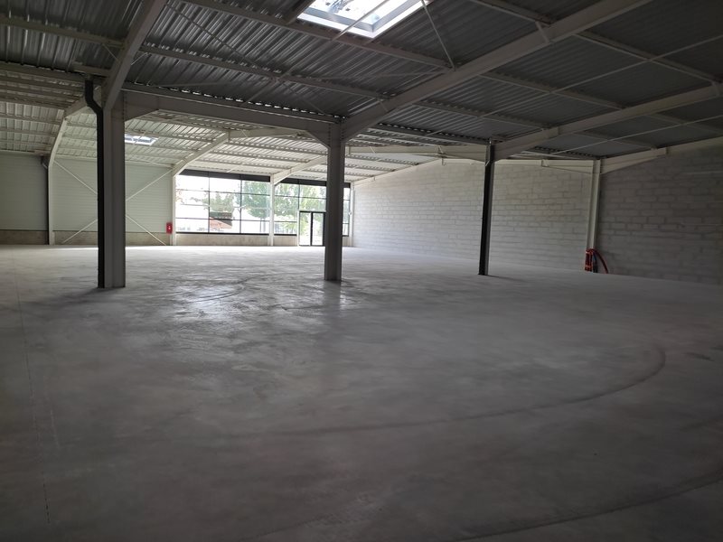 Maison à louer, 900m², Monéteau