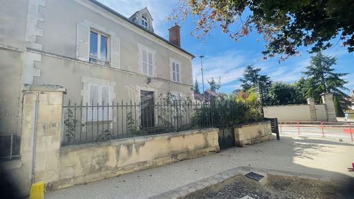 Maison 8 pièces 179 m² · à Chablis · 179 m² · 321 000 €