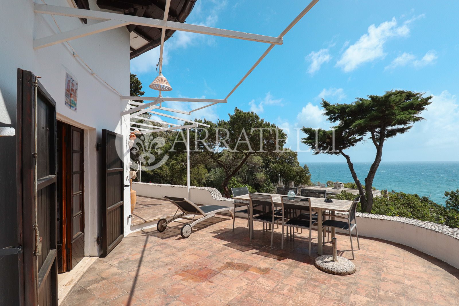 Purchase: House (04017)