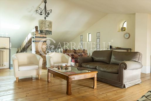 Advert pic 0