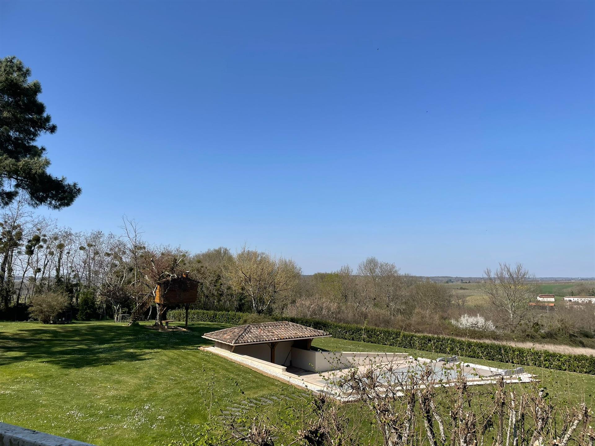 Maison à vendre, 279m², La Réole