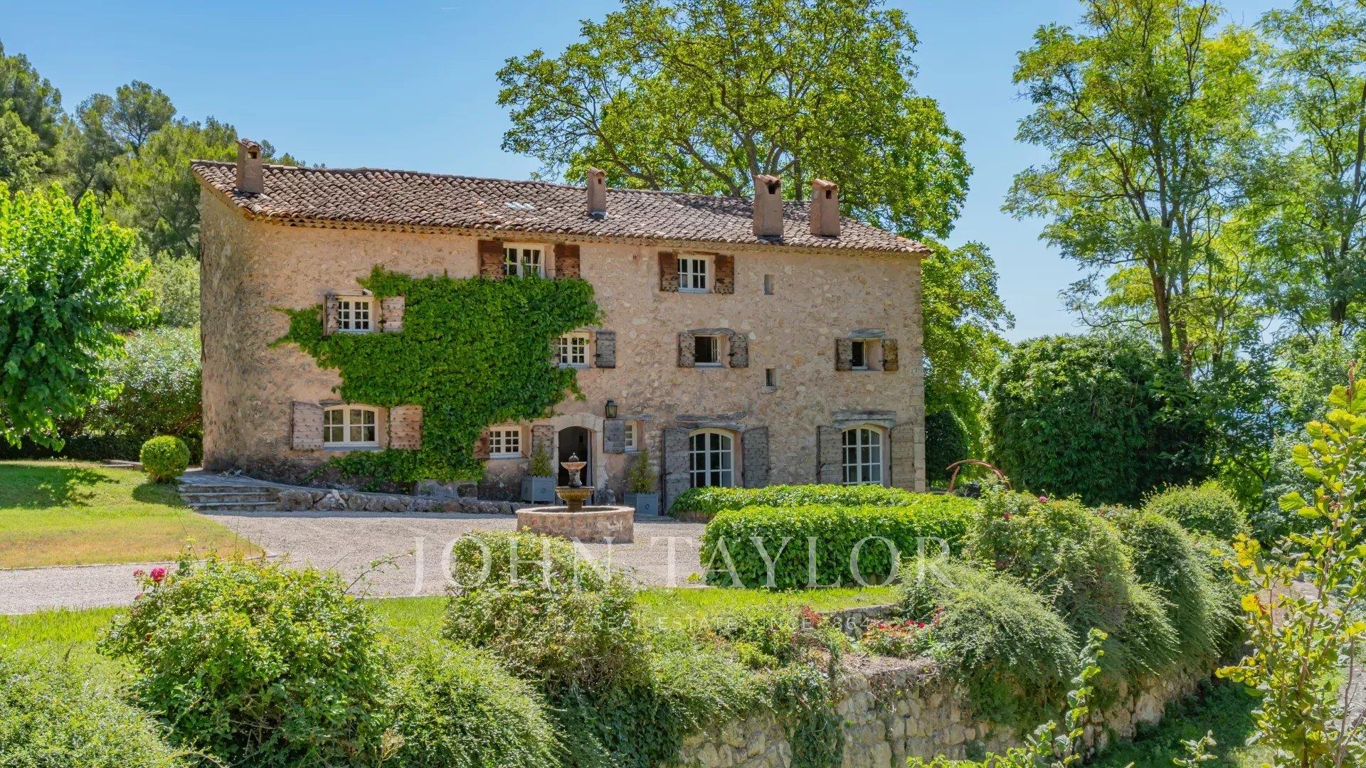 Maison à vendre, 340m², Fayence