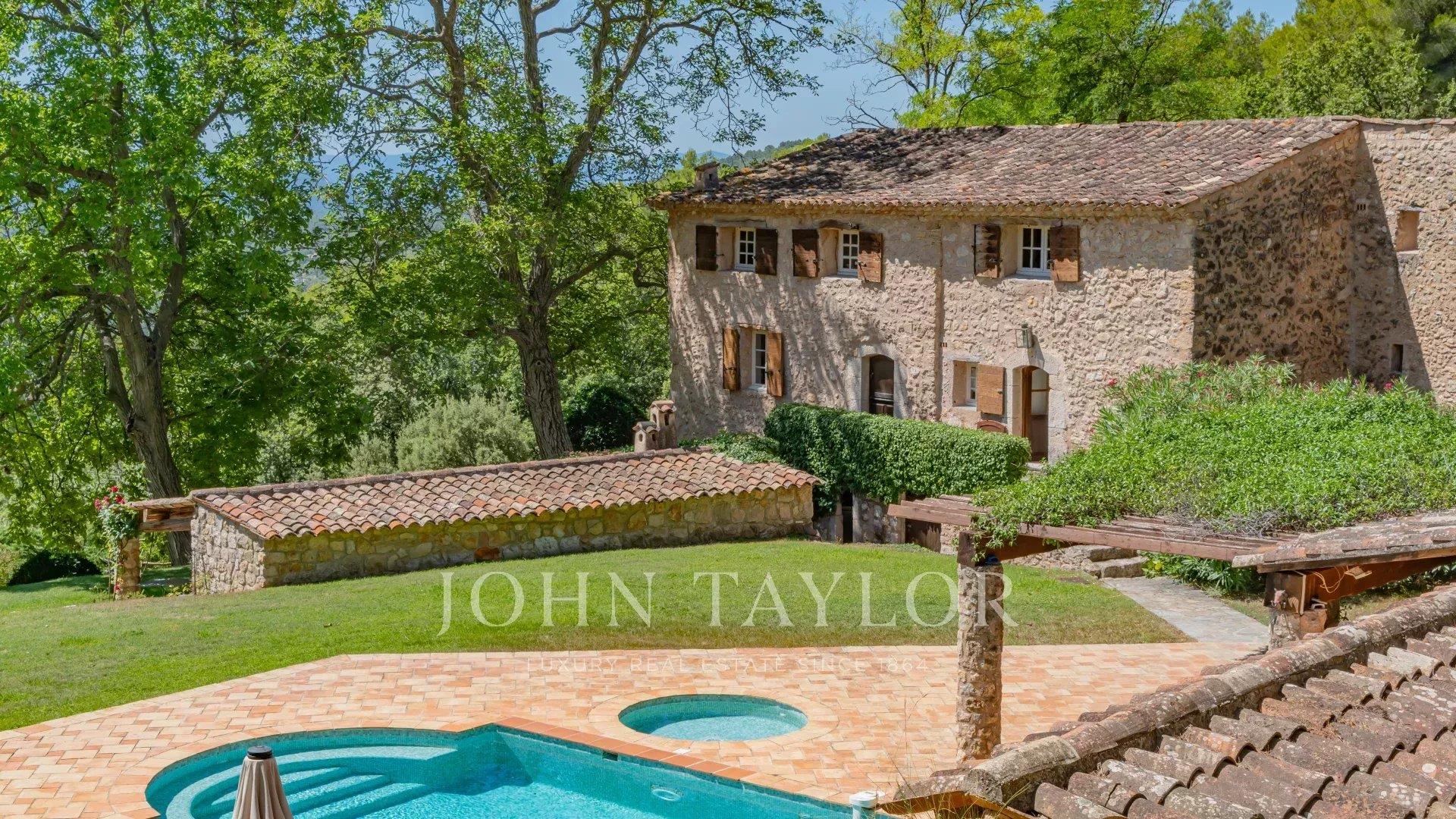 Maison à vendre, 340m², Fayence