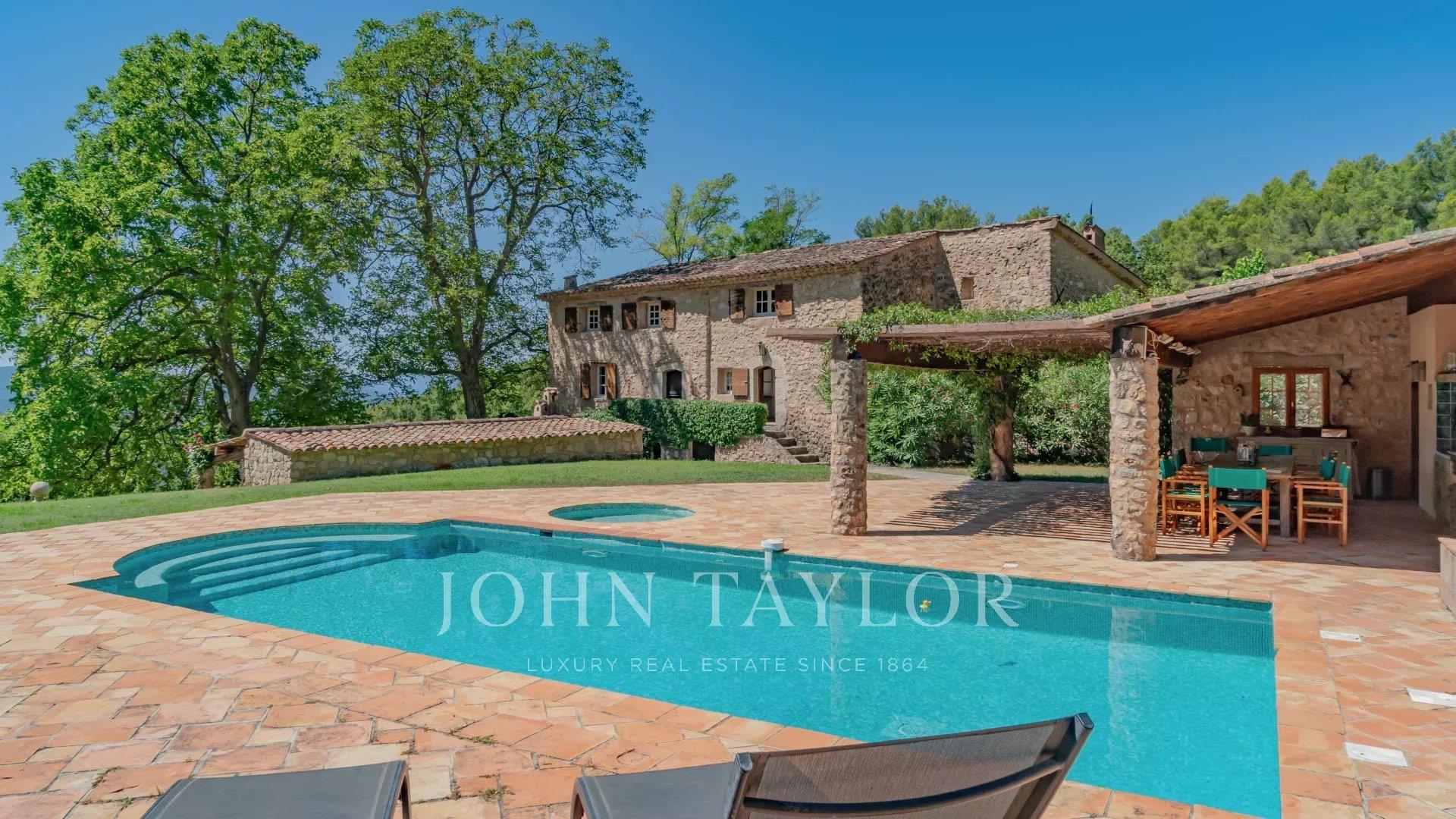 Maison à vendre, 340m², Fayence