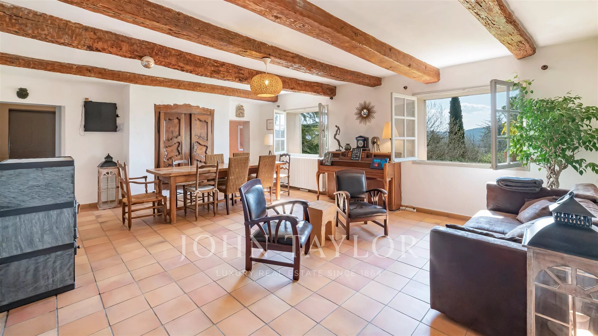 Maison à vendre, 410m², Tourrettes
