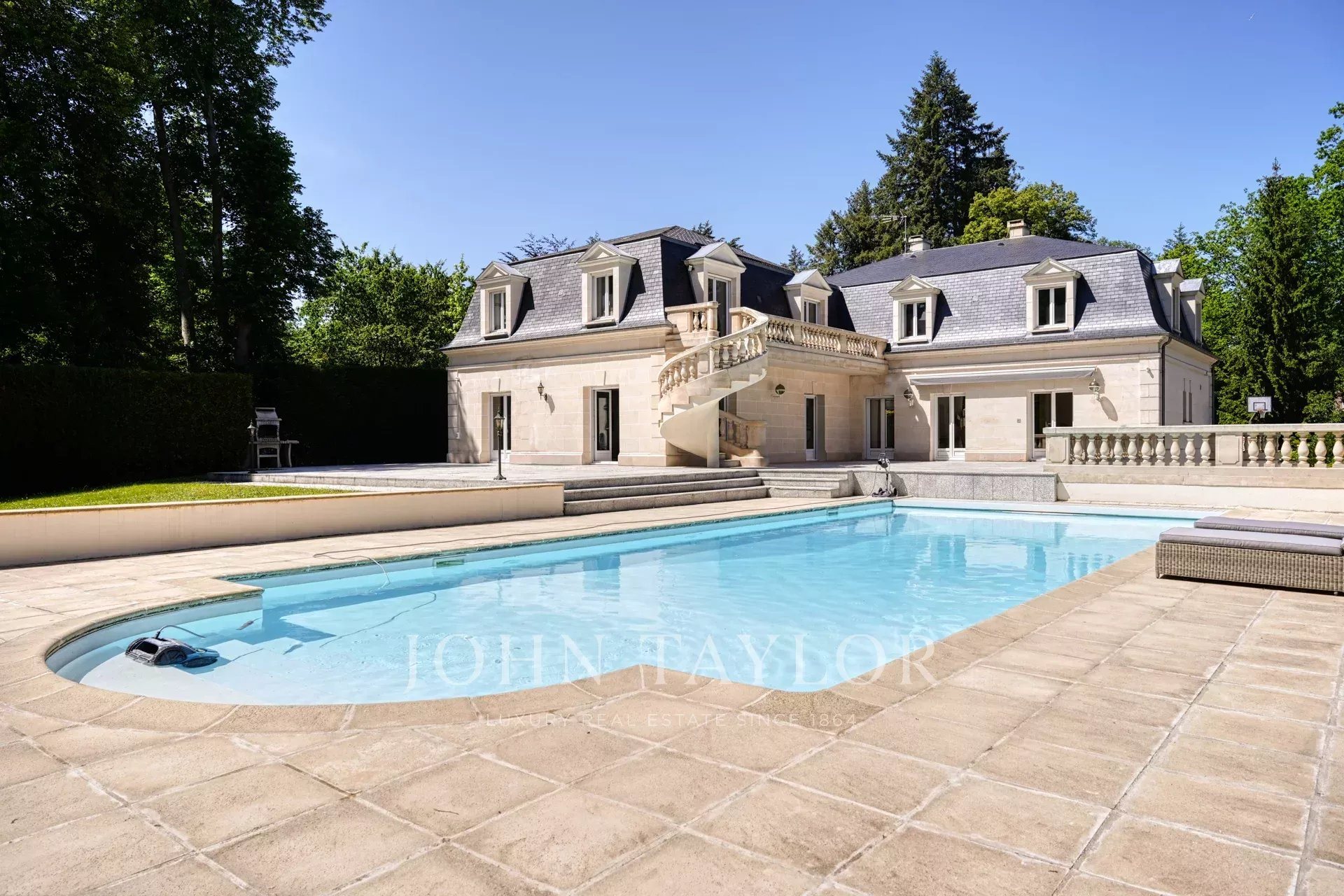 Maison à vendre, 562m², Lamorlaye