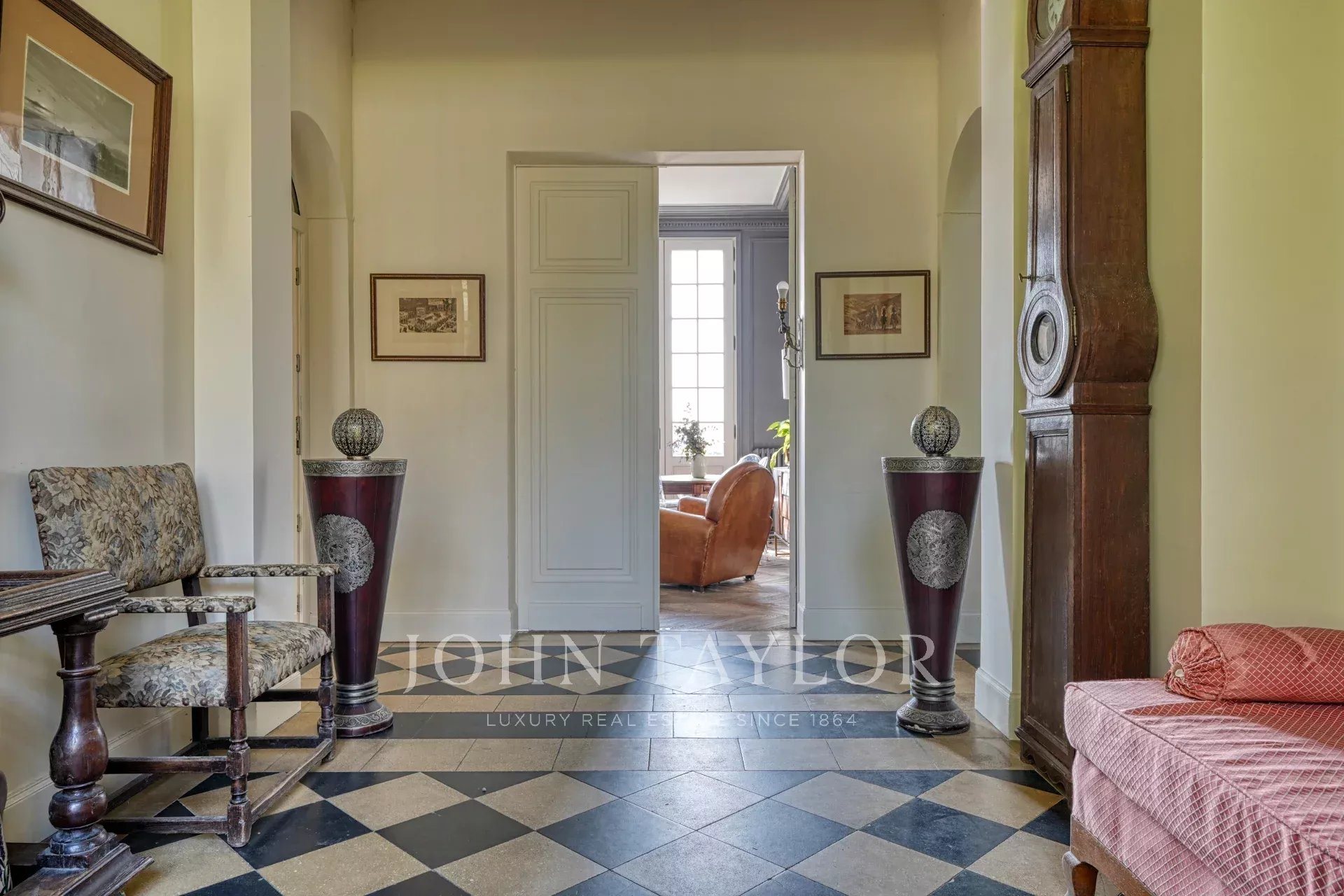 Maison à vendre, 515m², Meaux