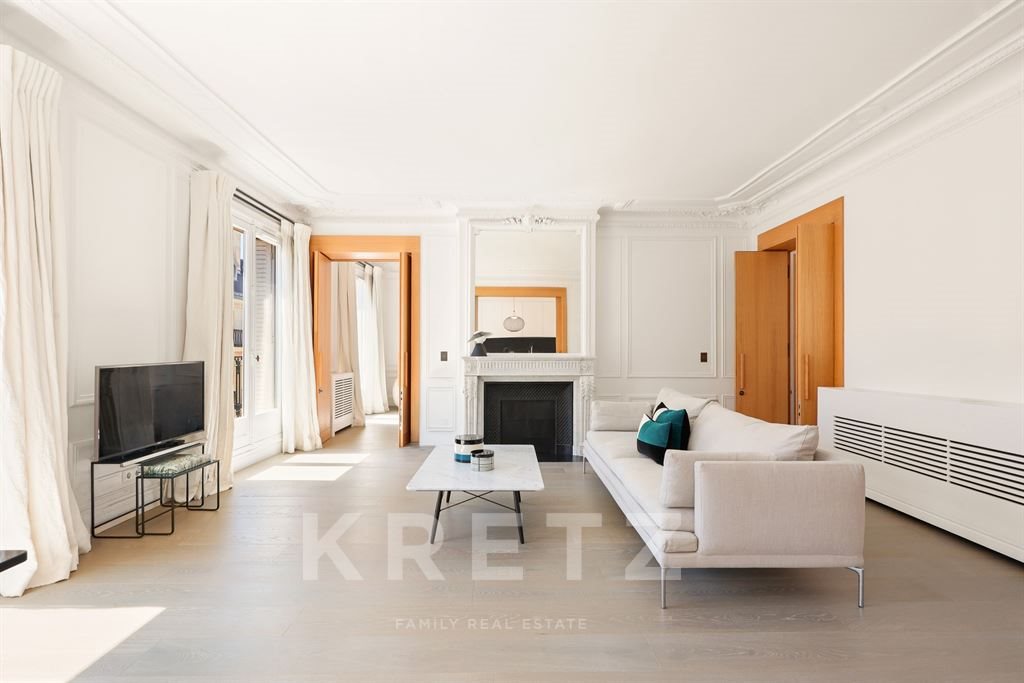 Appartement – Paris, Quartier Saint-Thomas-d'Aquin - Vue 3