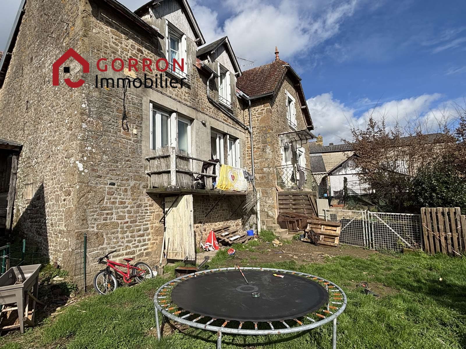 Maison à vendre, 77m², Gorron