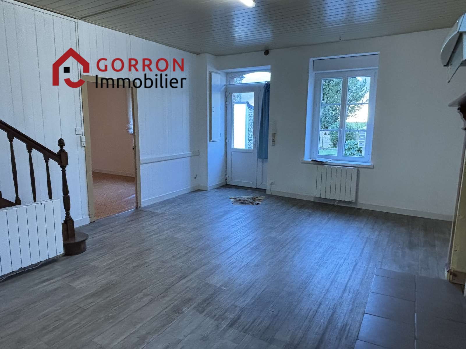 Maison à vendre, 93m², Carelles