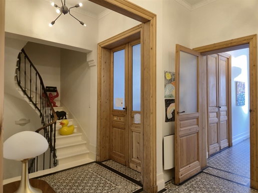 Appartement 5 pièces 213 m² · à Bordeaux · 213 m² · 1 239 000 €
