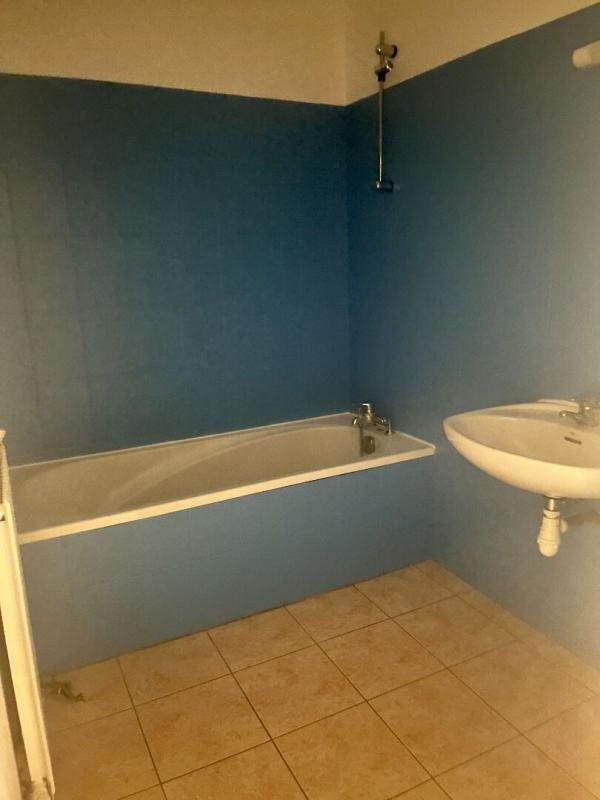 Appartement à louer, 78m², Pont-Saint-Esprit
