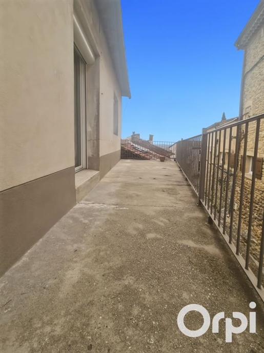 Immeuble 2 pièces 156 m² · à Saint-Julien-de-Peyrolas · 156 m² · 214 000 €