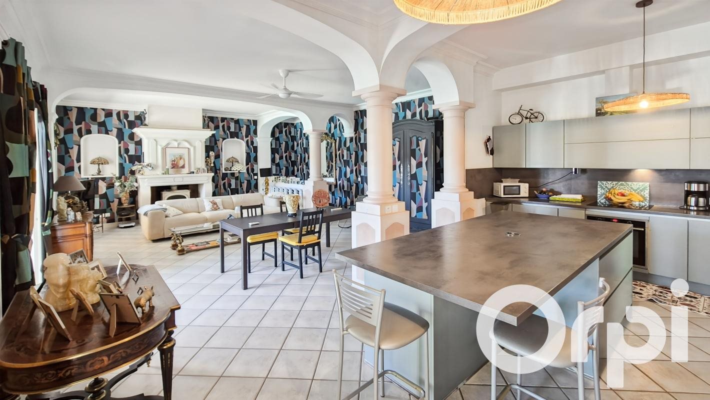 Maison à vendre, 207m², Saint-Martin-d'Ardèche