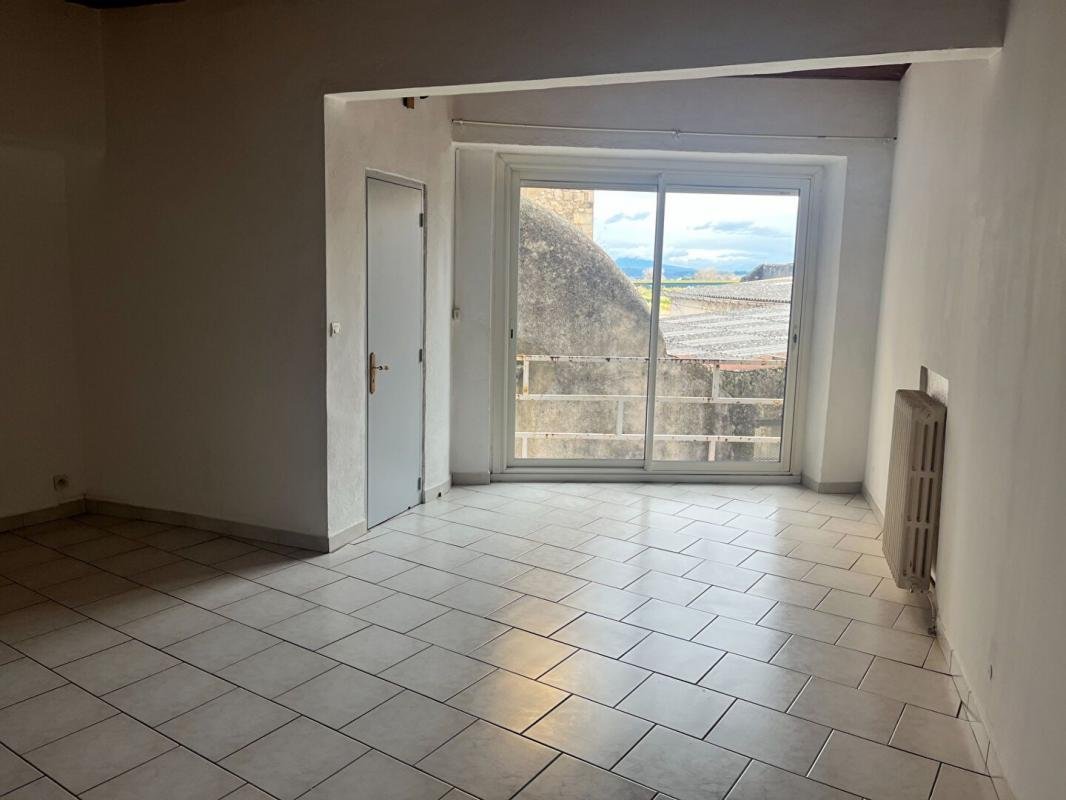 Appartement à louer, 62m², Pont-Saint-Esprit