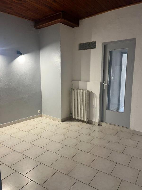 Appartement à louer, 62m², Pont-Saint-Esprit
