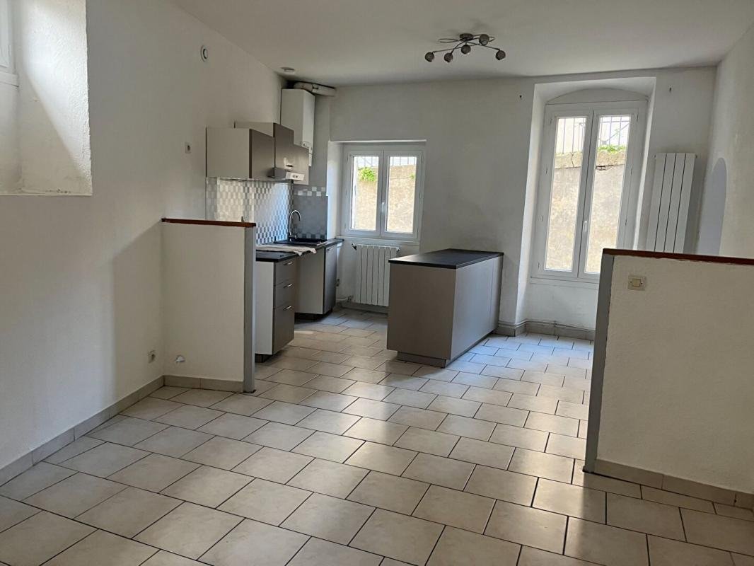 Appartement à louer, 62m², Pont-Saint-Esprit