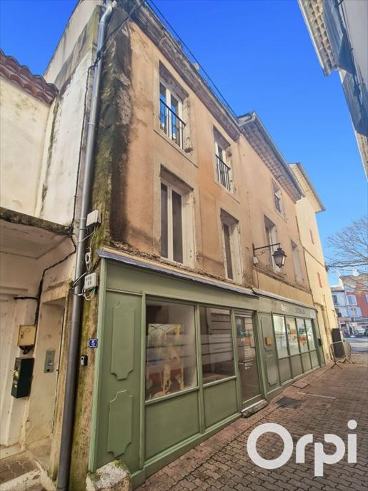 Appartement 4 pièces 315 m² · à Pont-Saint-Esprit · 315 m² · 255 000 €