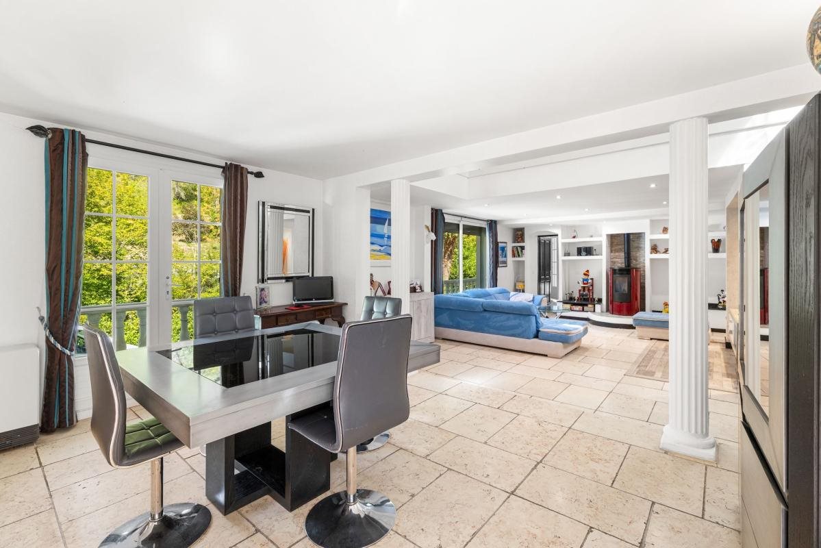Maison à vendre, 197m², L'Escarène