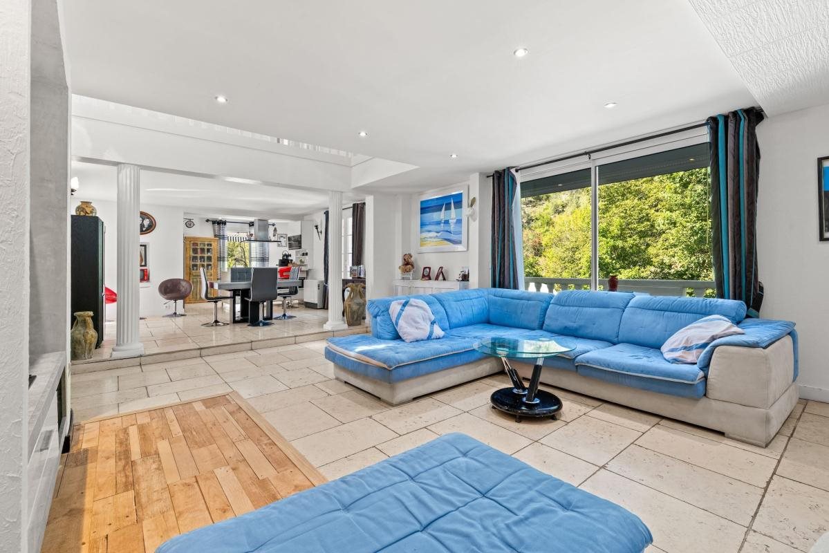 Maison à vendre, 197m², L'Escarène