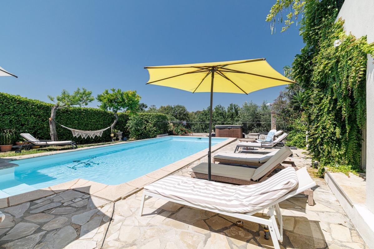 Maison à vendre, 326m², La Gaude