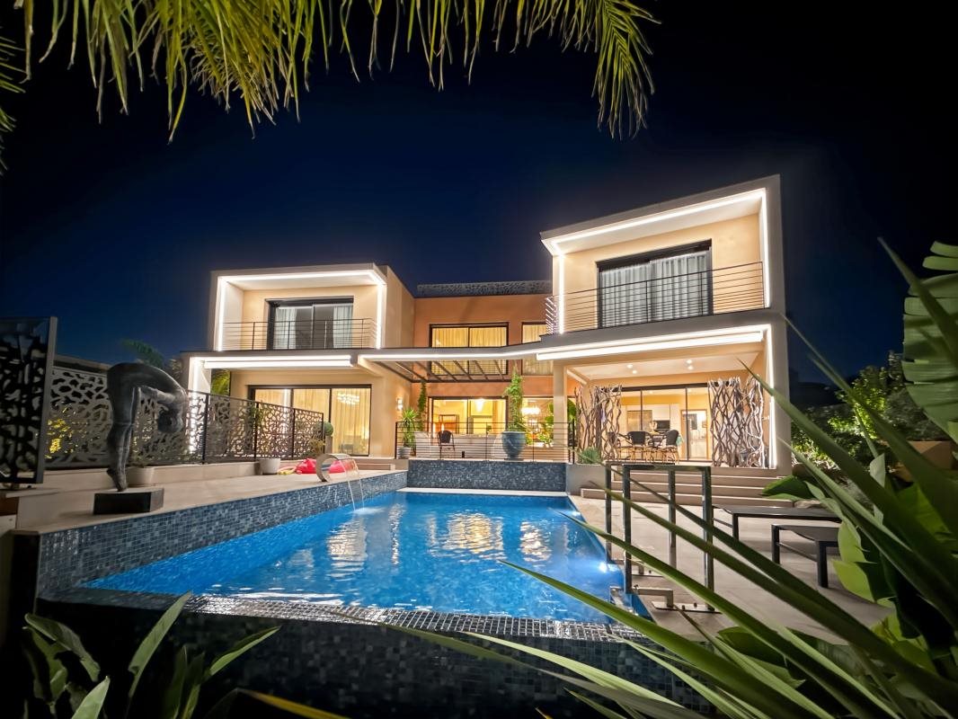 Maison à vendre, 311m², Saint-Raphaël