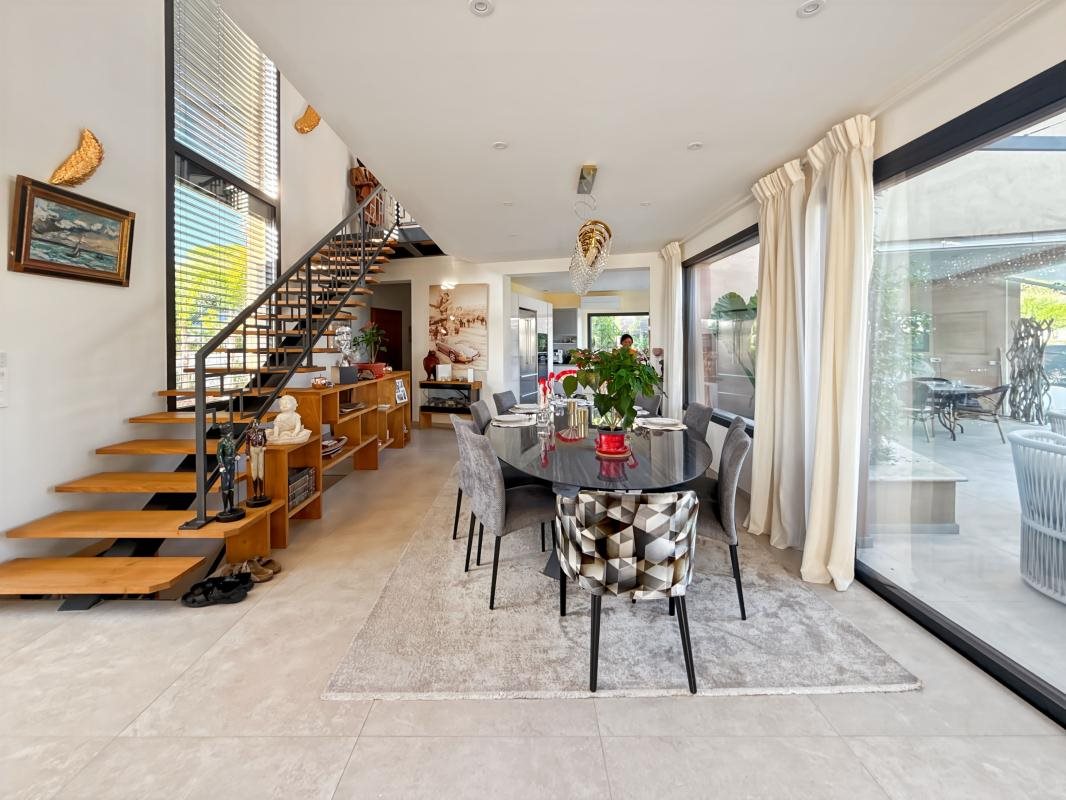 Maison à vendre, 311m², Saint-Raphaël
