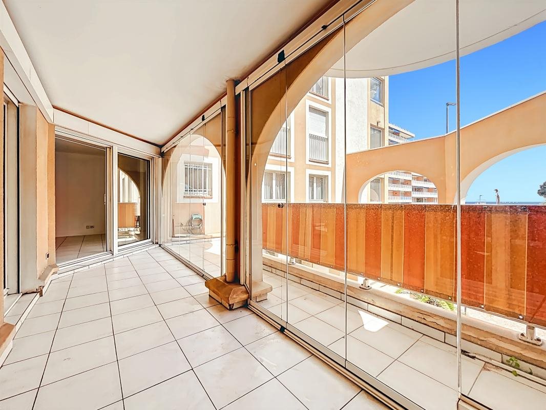 Appartement à vendre, 57m², Fréjus
