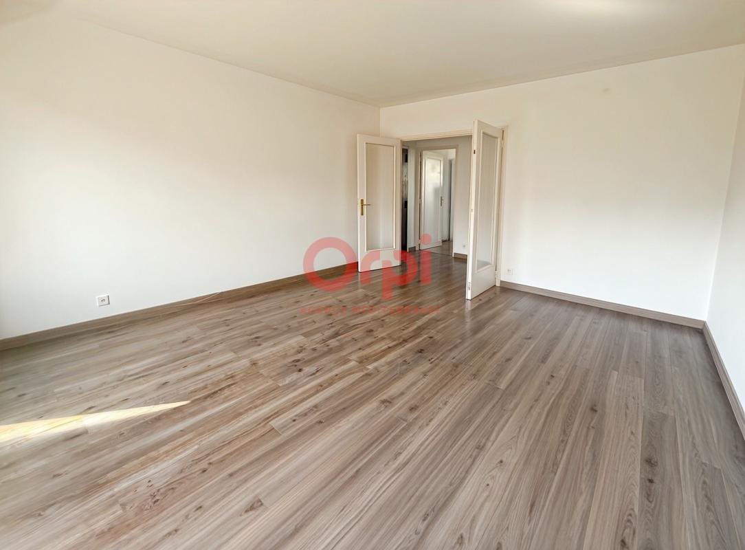 Appartement à louer, 55m², Fréjus