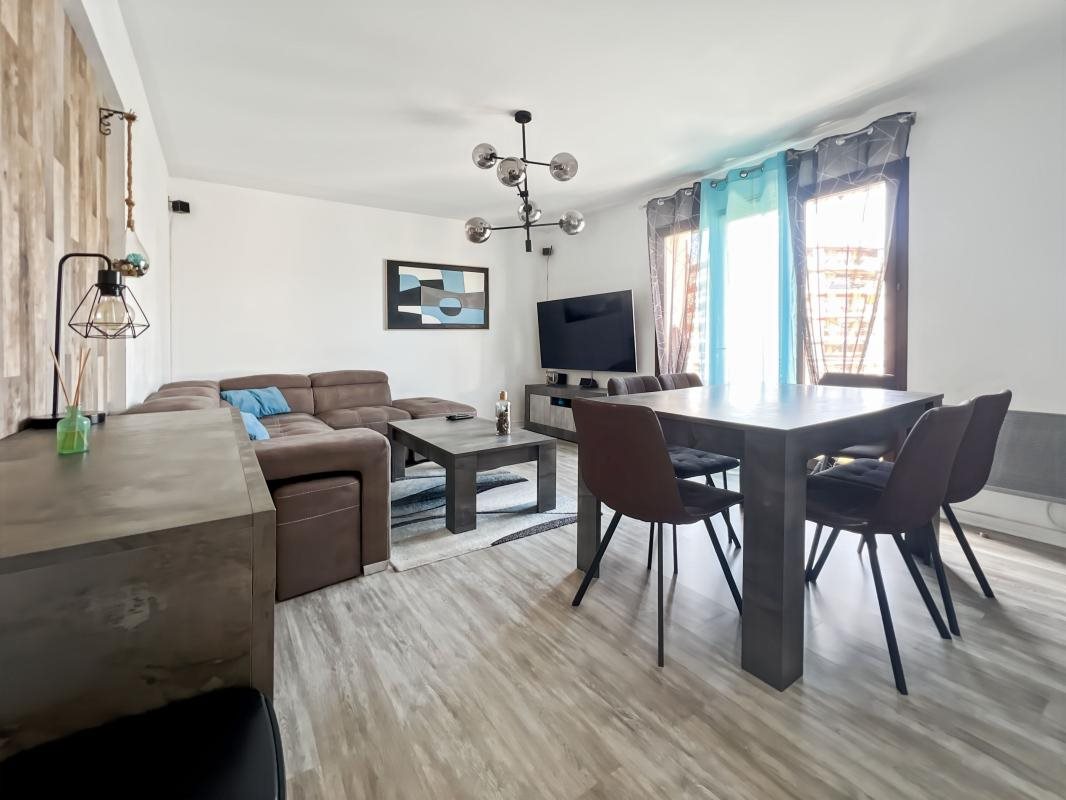 Appartement à vendre, 69m², Saint-Raphaël