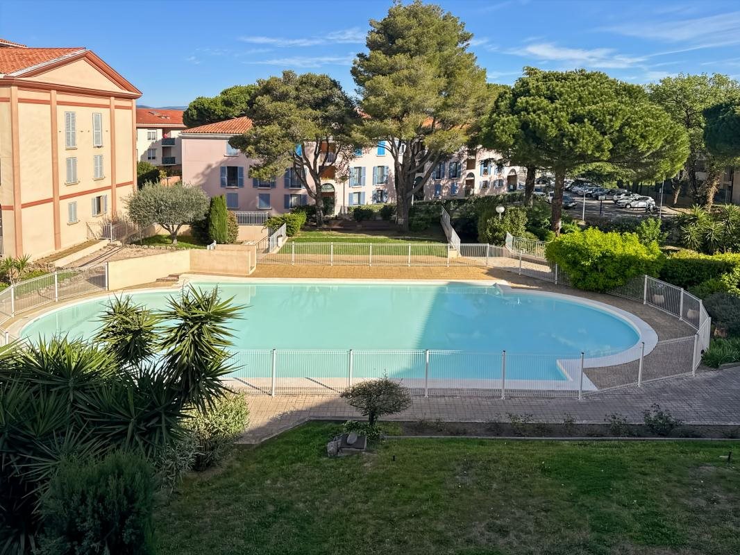 Appartement à vendre, 69m², Fréjus