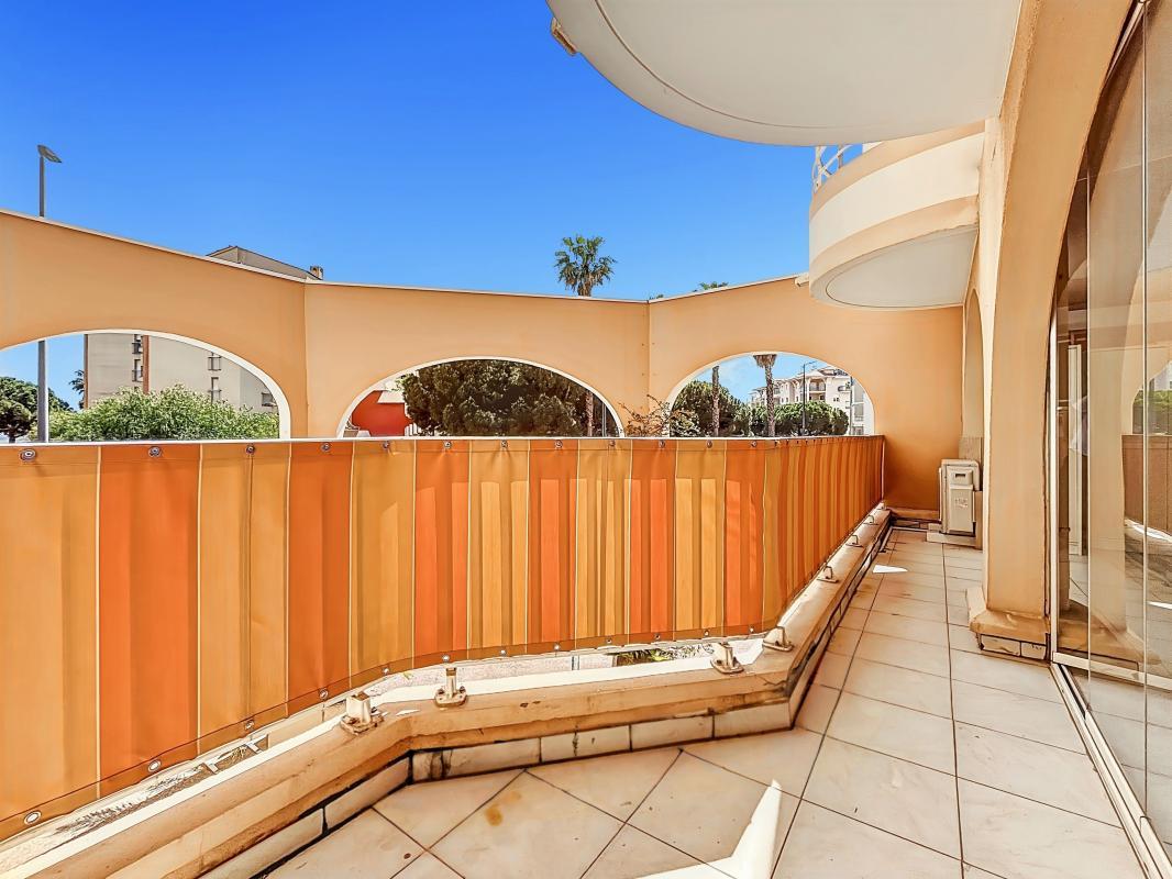 Appartement à vendre, 57m², Fréjus