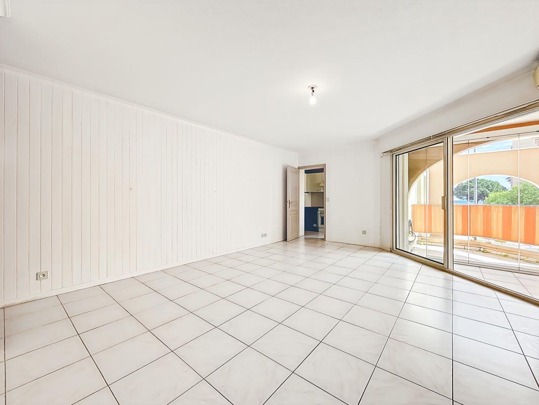 Appartement à vendre, 57m², Fréjus