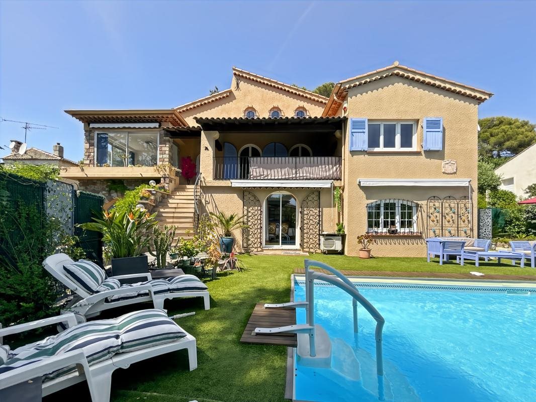 Maison à vendre, 180m², Saint-Raphaël