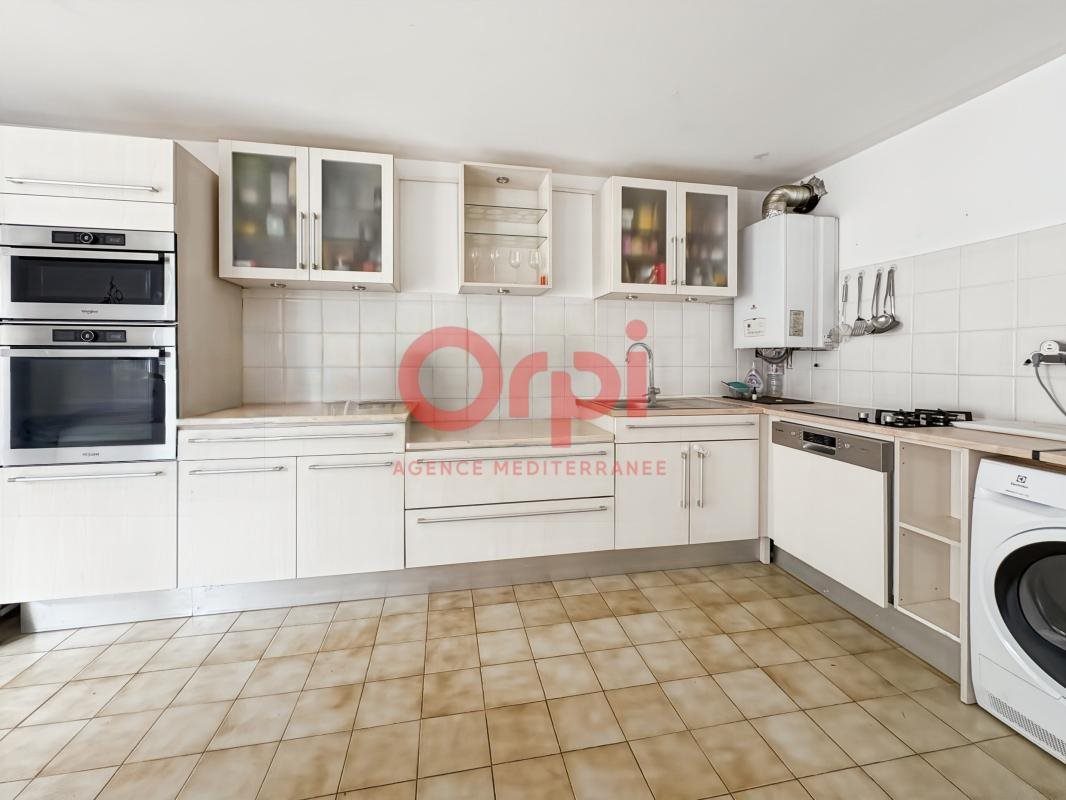 Appartement à louer, 78m², Fréjus