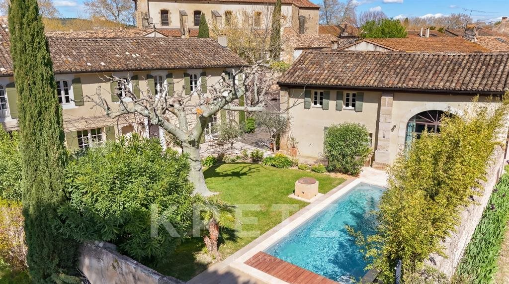 Maison à vendre, 440m², Mouriès