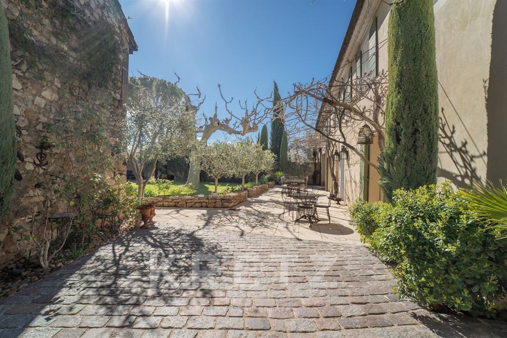 Maison à vendre, 440m², Mouriès