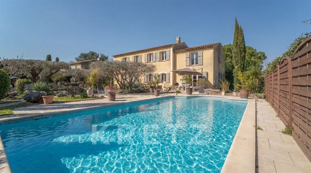 Maison à vendre, 214m², Saint-Rémy-de-Provence