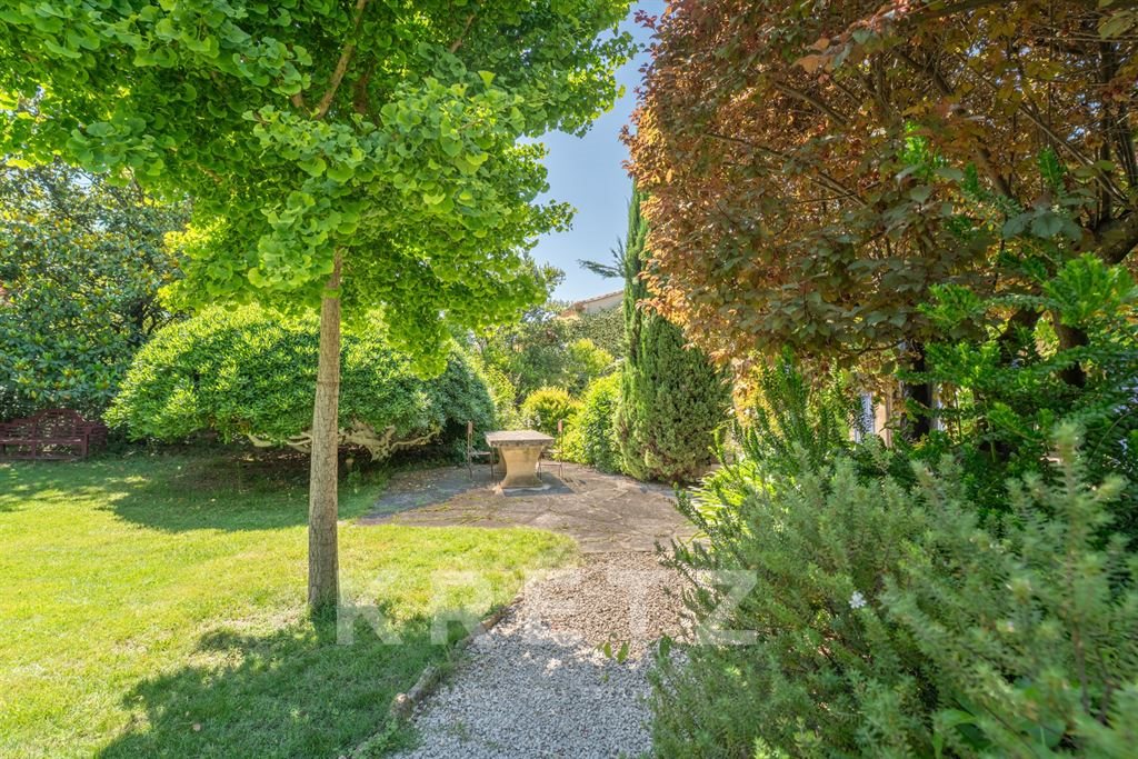 Maison à vendre, 401m², Saint-Rémy-de-Provence