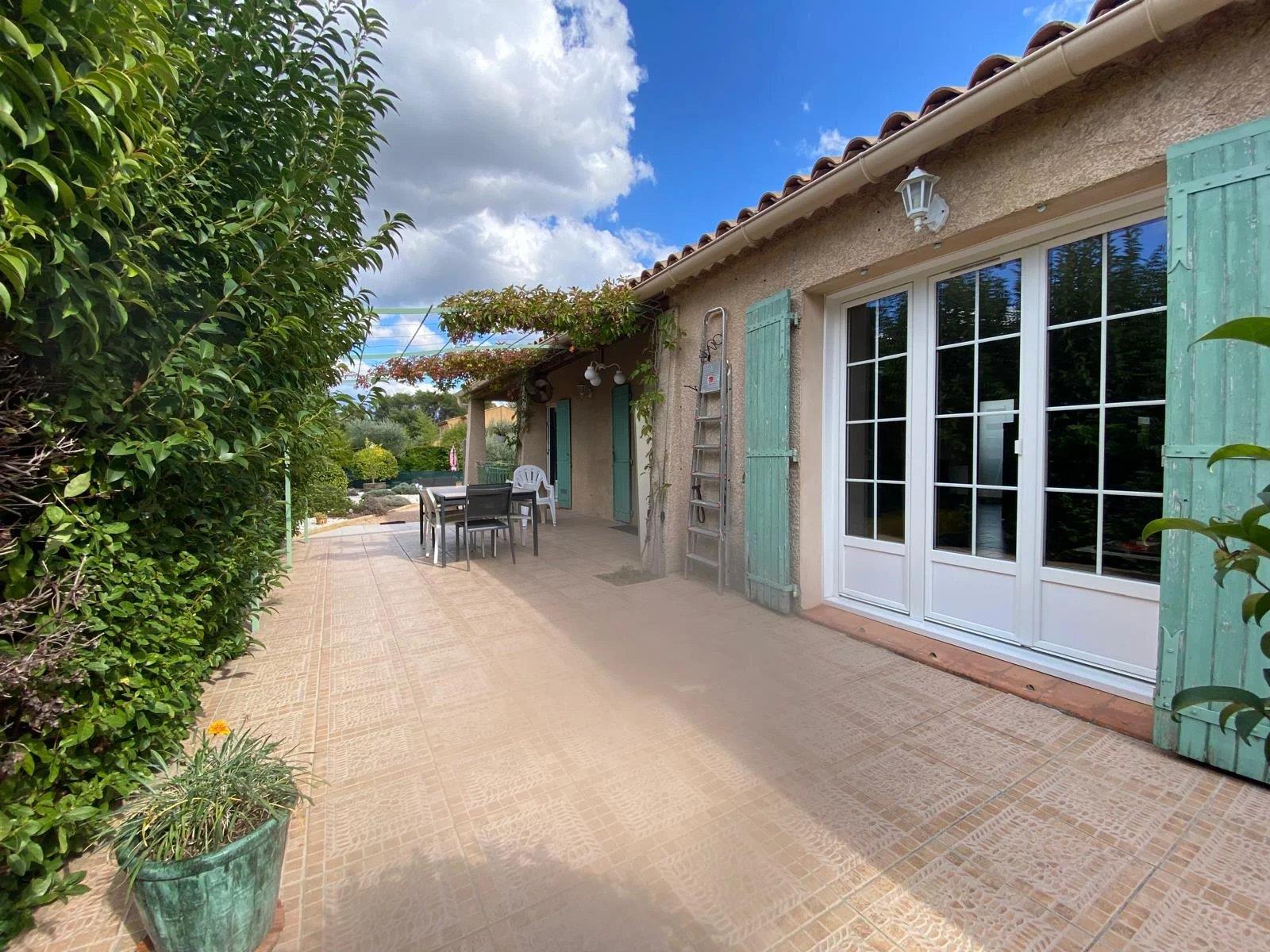 Maison à vendre, 4m², Flayosc