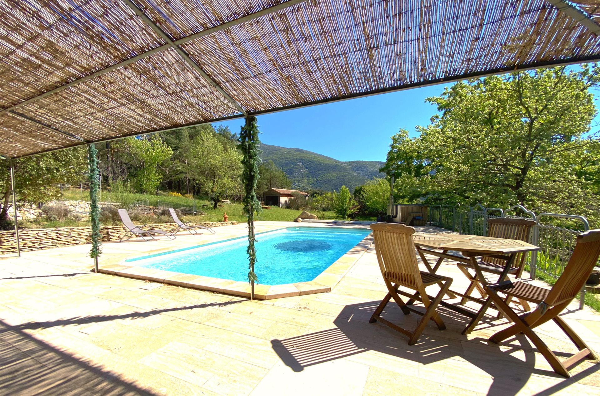 Maison à vendre, 280m², Vaison-la-Romaine