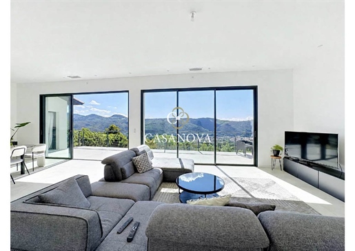 6 pièces 215 m² · à Lodève · 215 m² · 635 000 €