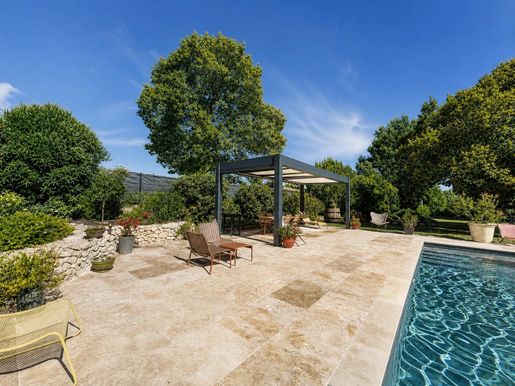 Maison 9 pièces 340 m² · à Salles-sur-Garonne · 340 m² · 599 000 €