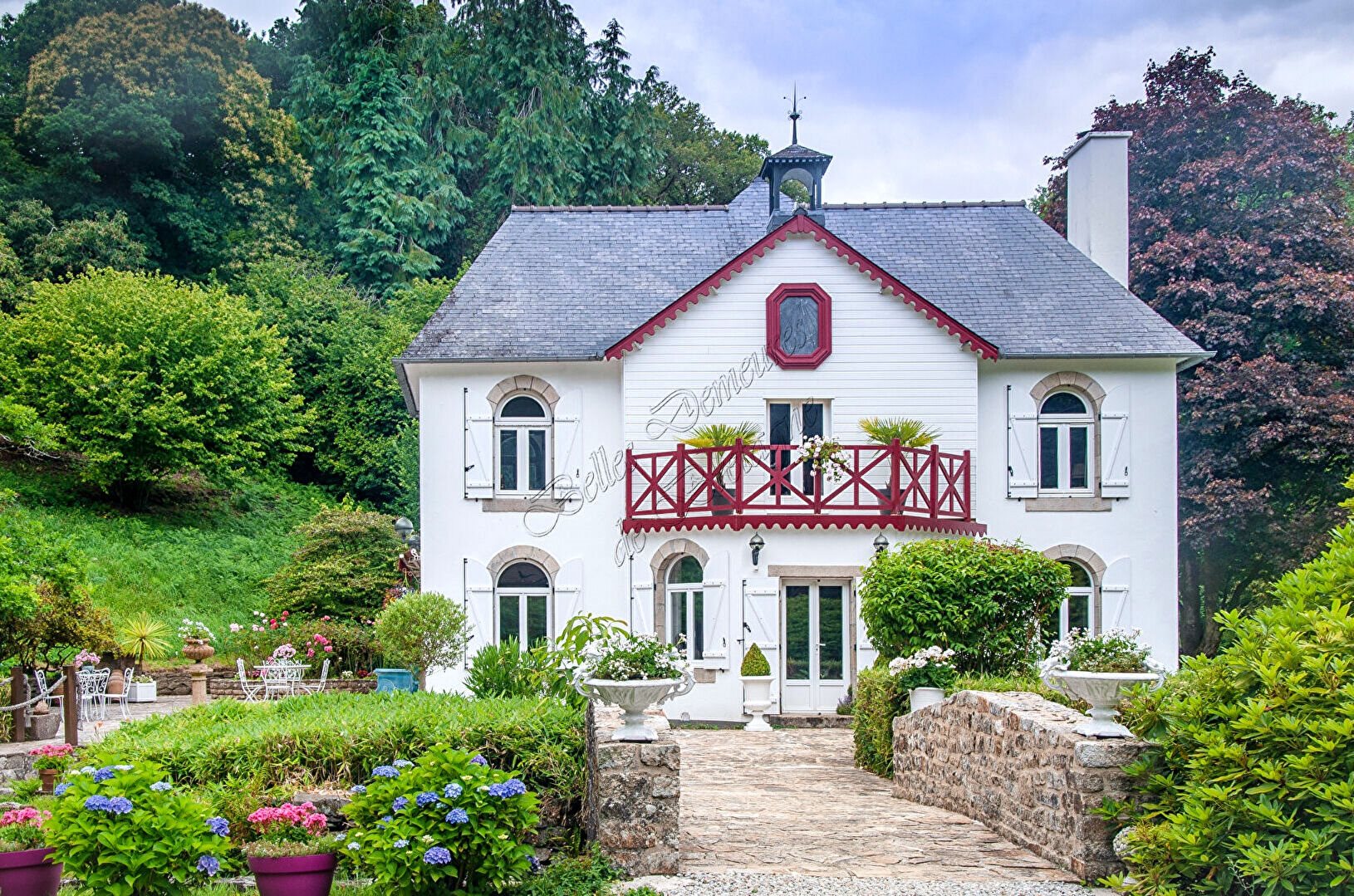 Maison à vendre, 238m², Châteauneuf-du-Faou