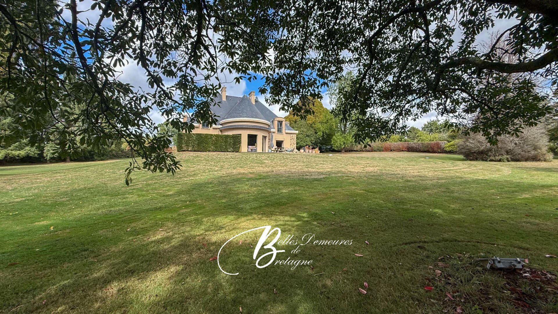 Maison à vendre, 318m², Châteaulin