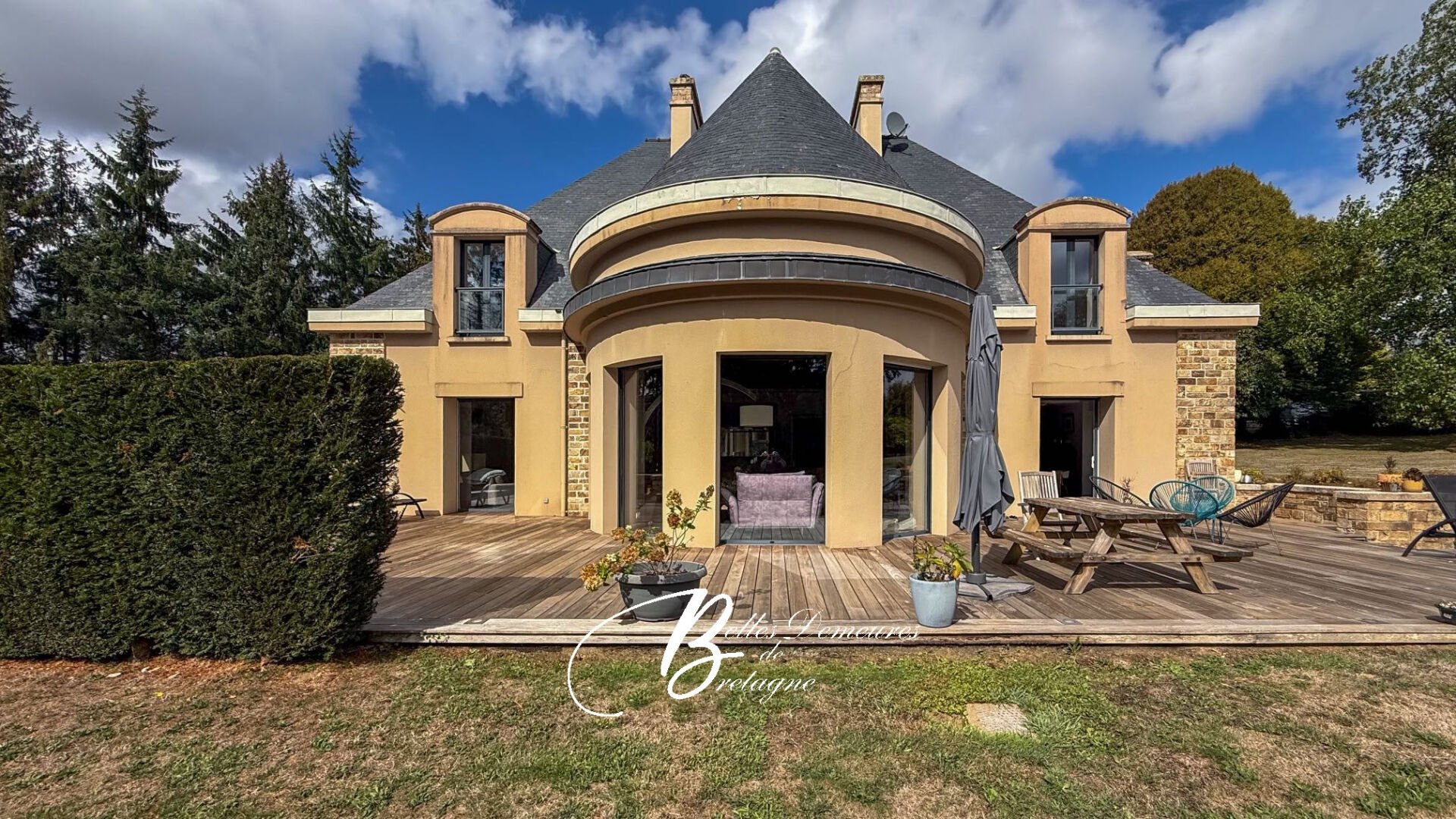 Maison à vendre, 318m², Châteaulin
