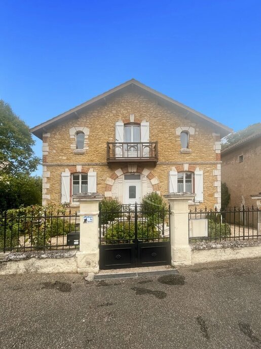 Maison 9 pièces 166 m² · à Monsempron-Libos · 166 m² · 244 600 €